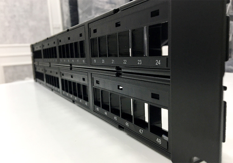 Patch Panel ethernet 48 port Cat6 Commscope